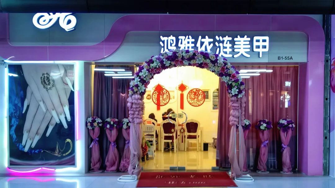 实物展台与视频展台选型指南：教学场景下的技术参数对比