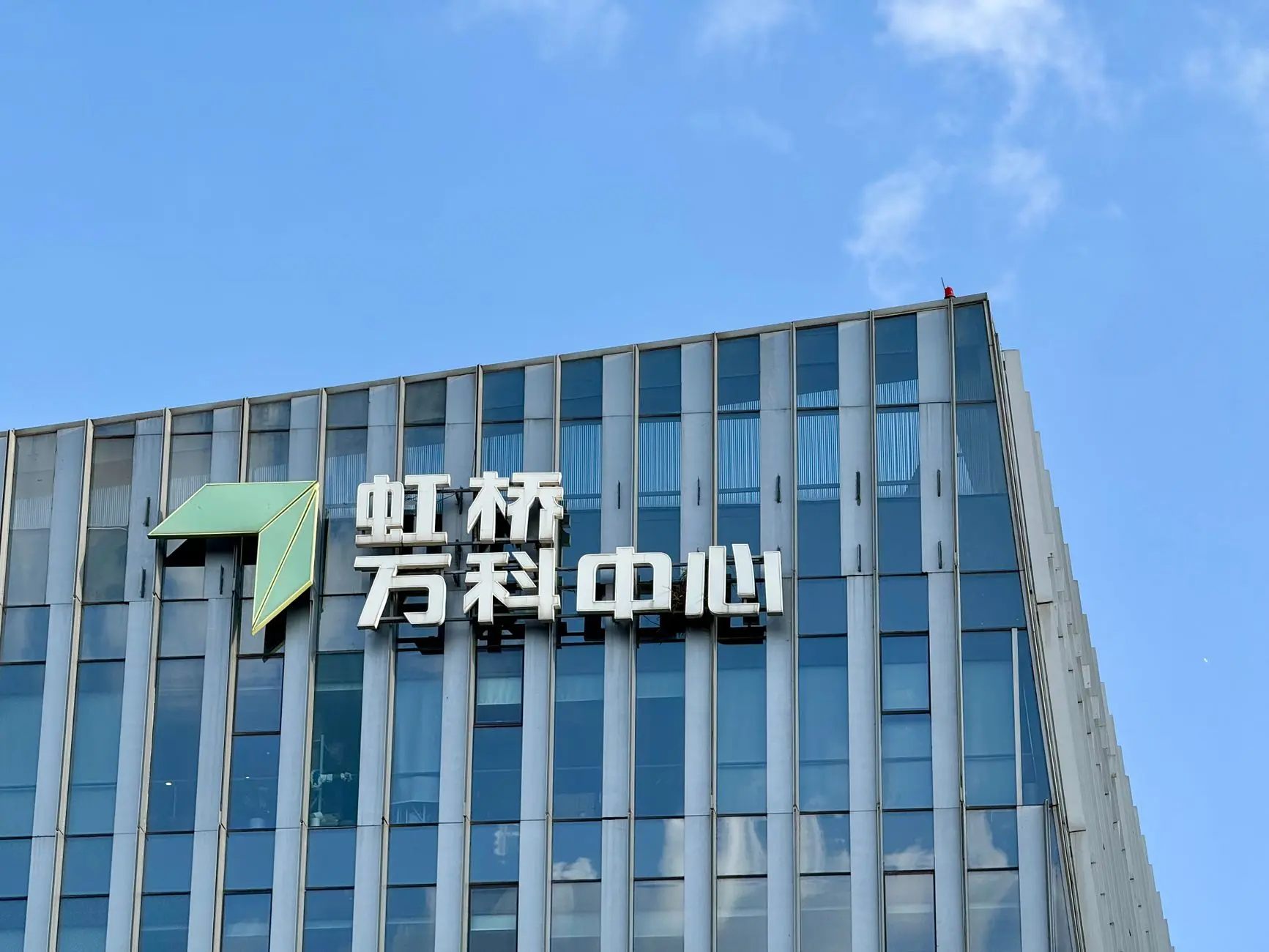 实物展台与投影机选型指南：K12教学场景下的设备搭配策略